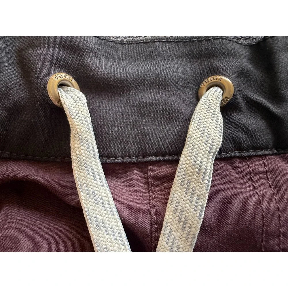 Vuori Cruise Men's Size Large Maroon & Black Unlined Board Shorts